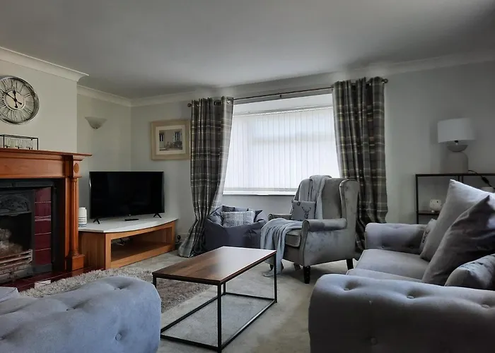 3 Brookside House